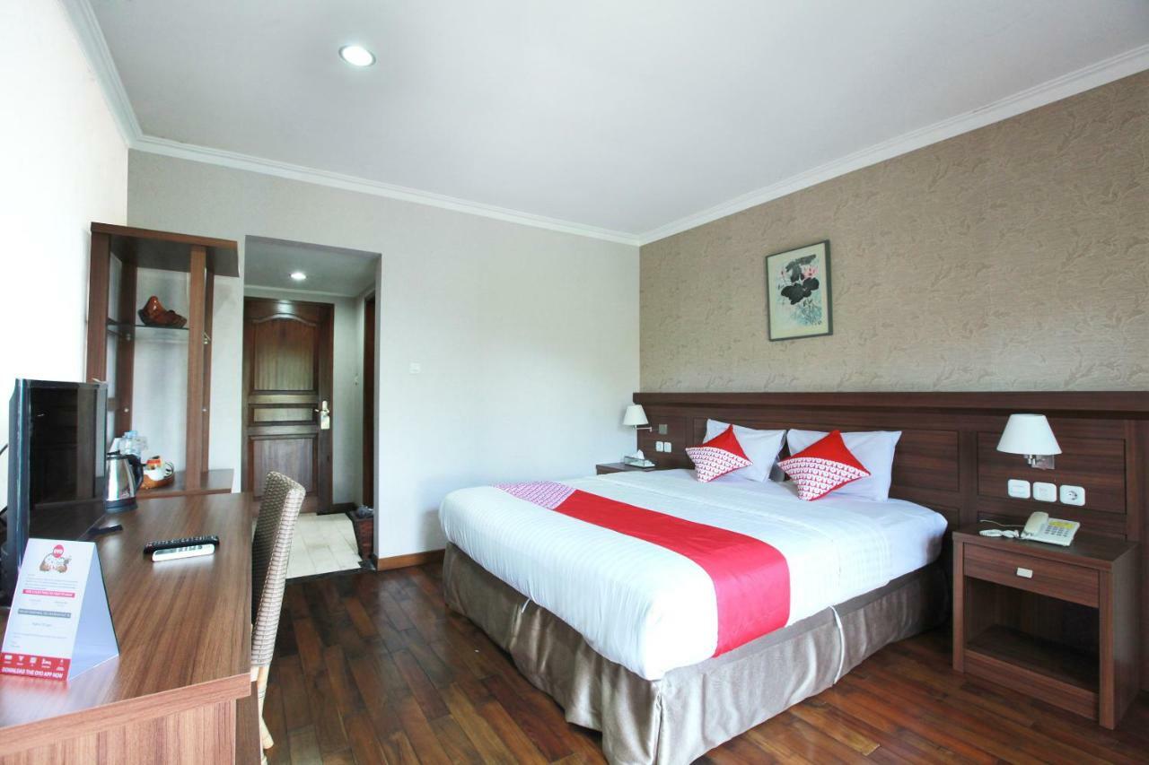 Oyo 510 Wisma Joglo Hotel Bandung Dış mekan fotoğraf